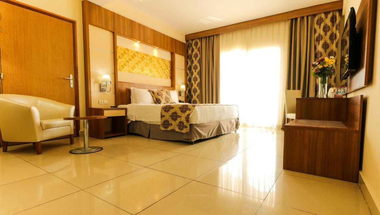 Atlantic Hotel Djibouti City Екстер'єр фото