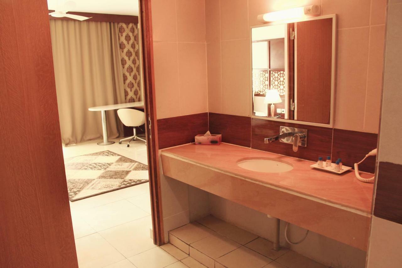 Atlantic Hotel Djibouti City Екстер'єр фото