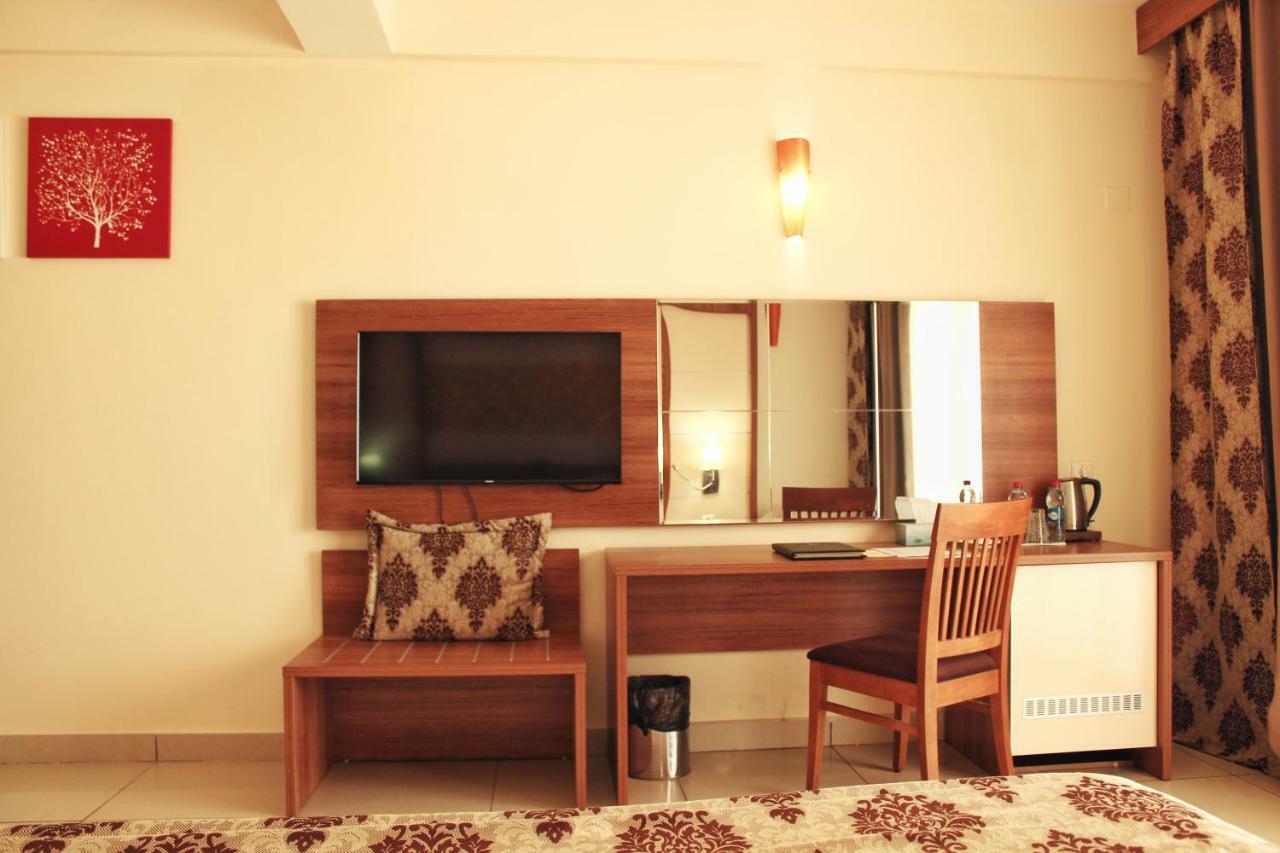 Atlantic Hotel Djibouti City Екстер'єр фото